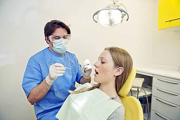 Dental care, adolescent