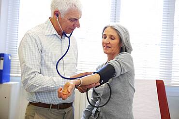 Blood pressure, elderly person