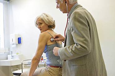 Auscultation, elderly person