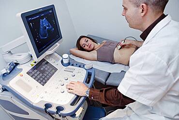 Abdominal echography.