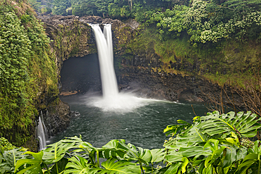 Rainbow Falls, Wailuku River State Park, Hilo, Island of Hawaii.