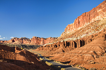 Scenic Drive and the layered sandstone escarpment of Waterpocket Fold, Capitol Reef National Park, Utah.