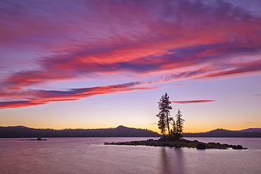 Sunset at Waldo Lake, Cascade Mountains, Oregon.