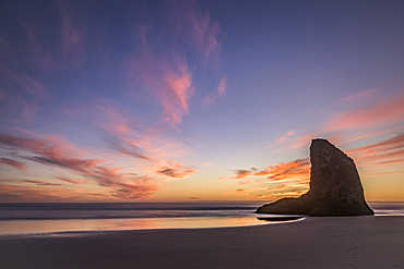 Sea stack at sunset, Bandon Beach, southern Oregon Coast.