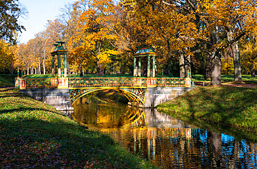 Small (Minor) Chinese Bridge in Alexander Park, Pushkin (Tsarskoye Selo), near St. Petersburg, Russia, Europe