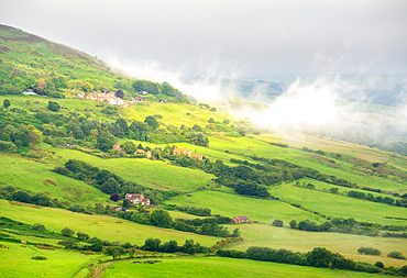 Morning mist over the North York Moors National Park, North Yorkshire, England