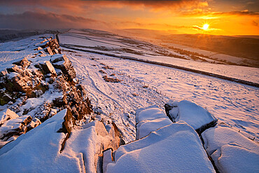 Windgather Rocks at sunset in winter, near Kettleshulme, Cheshire, Peak District National Park, England, United Kingdom, Europe