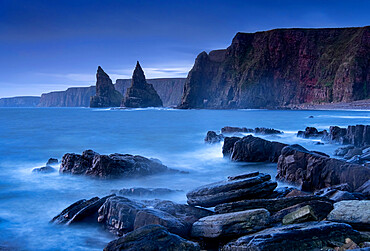 Duncansby Head and Sea Stacks at dawn, Caithness, Scottish Highlands, Scotland, United Kingdom, Europe