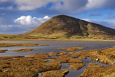 Northton Saltings backed by Ceapabhal, near Scarista, Isle of Harris, Outer Hebrides, Scotland, United Kingdom, Europe