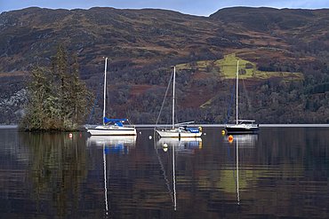 Loch Ness and Cherry Island backed by Beinn a Bhacaidh, Loch Ness, Fort Augustus, County of Inverness, Scottish Highlands, Scotland, United Kingdom, Europe