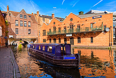 Narrowboat on Birmingham Canal at Gas Street, Central Birmingham, West Midlands, United Kingdom, Europe