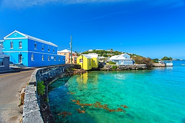 Harrington Sound, close to the site of the former Devil's Hole sinkhole, Smiths Parish, Bermuda, Atlantic, North America