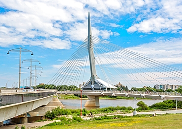 The Esplanade Riel suspended pedestrian footbridge over the Red River, completed 2003, linking central Winnipeg to St. Boniface district, Winnipeg, Manitoba, Canada, North America