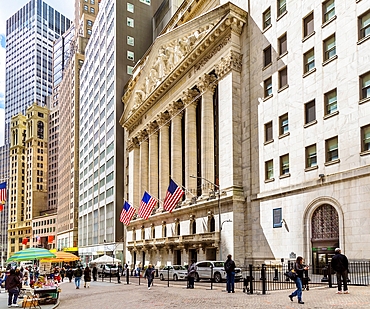 The New York Stock Exchange building in the Financial District of Lower Manhattan, Wall Street, New York, United States of America, North America