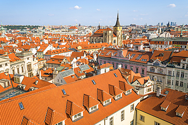 St. Giles' Church (sv. Jiljí) and red roofs of building in Old Town, UNESCO World Heritage Site, Prague, Czech Republic (Czecbia), Europe