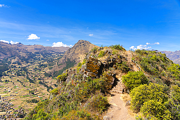 Trail at archaeological site of Pisaq (Pisac), UNESCO World Heritage Site, Pisaq, Sacred Valley, Urubamba Province, Cusco (Cuzco) Region, Peru, South America