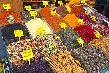 Assorted spices and teas on display in store, Egyptian Bazaar (Spice Bazaar Market), Eminonu, Fatih District, Istanbul, Turkey, Europe