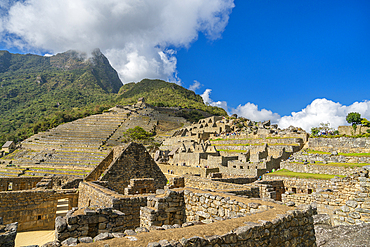 Terraces and ruins of Machu Picchu, UNESCO World Heritage Site, Sacred Valley, Peru, South America