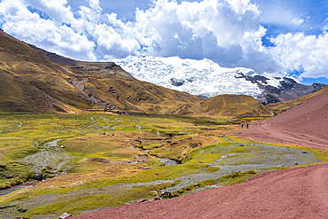 Valley and Nevado Ausangate mountain in the Andes, Pitumarca District, Cusco (Cuzco) Region, Peru, South America