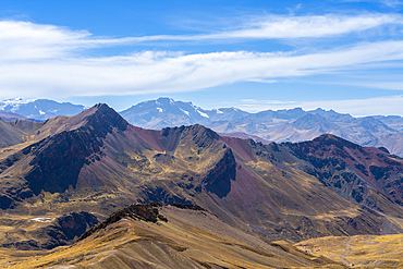 Mountains in the Andes near Rainbow Mountain, Pitumarca District, Cusco (Cuzco) Region, Peru, South America, South America