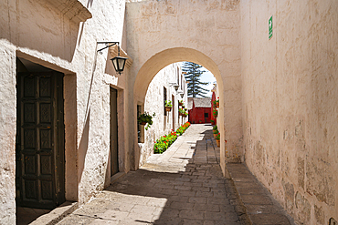 White section of Cloister and Monastery of Santa Catalina de Siena, UNESCO World Heritage Site, Arequipa, Peru, South America