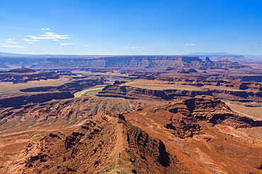 Canyon country and bend of Colorado river, Dead Horse Point, Dead Horse Point State Park, Utah, USA