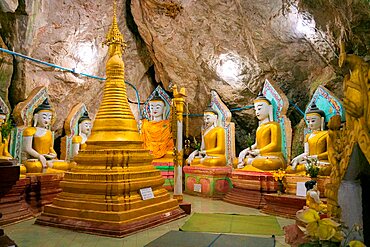 Buddha statues inside Myin Ma Hti Caves, near Kalaw and Aungpan, Myanmar