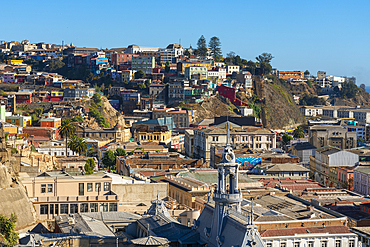 Scenic view of Valparaiso and tower of Armada building from Paseo Yugoslavo, Valparaiso, Valparaiso Province, Valparaiso Region, Chile, South America