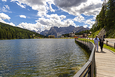 Misurina Lake, Belluno Dolomites, Auronzo di Cadore, Belluno District, Veneto, Italy, Europe