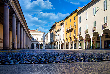 Piazza della Repubblica in Novara with its historic buildings and the portico of the cathedral, Novara, Piedmont, Italy, Europe