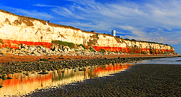 Hunstanton Cliffs (Cretaceous chalk and carstone), Hunstanton, Norfolk, England, UK