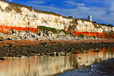 Hunstanton Cliffs (Cretaceous chalk and carstone), Hunstanton, Norfolk, England, UK