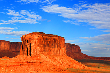 Monument Valley, Navajo Indian Territory/ Utah, USA
