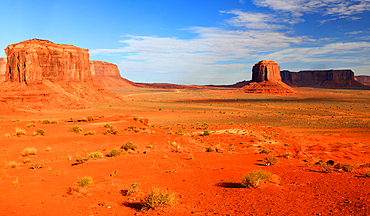 Monument Valley, Navajo Indian Territory/ Utah, USA