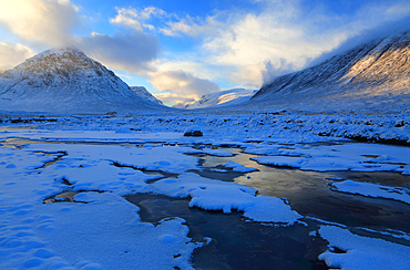 Buachaille Etive Mor and River Etive, Highland, Scotland, United Kingdom, Europe