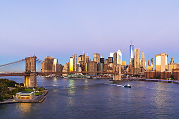 Manhattan, New York City, New York, USA. November 3, 2021. Sunrise view of Manhattan and the Brooklyn Bridge.