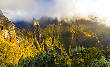 View from Miradouro do Ninho da Manta of Pico do Arieiro at sunrise, Madeira, Portugal, Atlantic, Europe