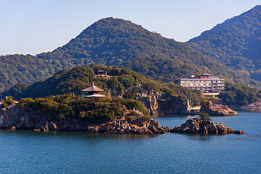 Small islands with temples in the bay of Tomonoura, Benten Island, Tomonoura, Honshu, Japan, Asia