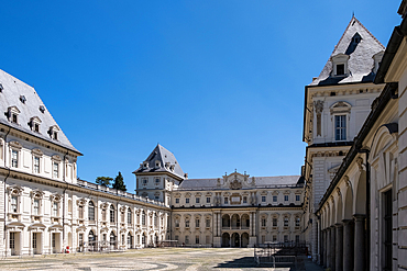 View of the Valentino Castle (Castello del Valentino), UNESCO World Heritage Site, situated in Parco del Valentino, the seat of the Architecture Faculty of the Polytechnic University of Turin, Turin, Piedmont, Italy, Europe