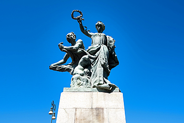 Architectural detail of statues adorning the Umberto I Bridge, spanning the Po River, Turin, Piedmont, Italy, Europe