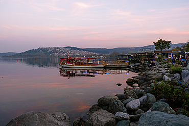 View of Lake Sapanca (Sapanca Golu) a fresh water lake between the Gulf of İzmit and the Adapazarı Meadow, Sapanca region, Turkey, Eurasia