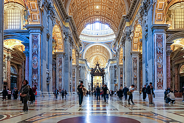 Architectural detail of the central nave of Saint Peter's Basilica in Vatican City, the papal enclave in Rome, UNESCO World Heritage Site, Rome, Lazio, Italy, Europe