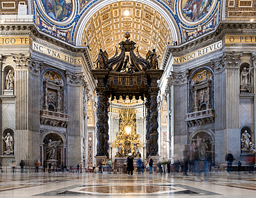 Detail of the Papal Altar and Baldacchino, in the central part of St. Peter's Basilica in Vatican City, UNESCO World Heritage Site, papal enclave in Rome, Lazio, Italy, Europe