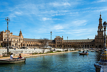 Detail of the Plaza de Espana, an architectural ensemble and largest building of the Ibero-American Exposition of 1929, Maria Luisa Park, Seville, Andalusia, Spain, Europe