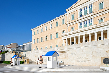 Athens, Greece – View of the Greek Presidential Guard (Evzones) in traditional uniform outside the Presidential Mansion, showcasing their ceremonial dress and disciplined stance.