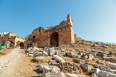 The road to the amphitheatre, Hierapolis, UNESCO World Heritage Site, Pamukkale, Turkey, Asia Minor, Eurasia