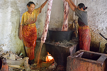 Rinsing stage in dyeing process, Kidang Mas Batik House, Lasem, Java island, Indonesia, Southeast Asia, Asia