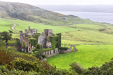 Clifden Castle in the rain, ruined manor house near Clifden, west coast, County of Galway, Connemara, Republic of Ireland, North-western Europe