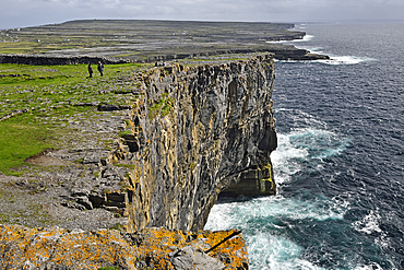 Cliffs viewed from Dun Aengus, prehistoric hill fort, Inishmore, largest of the Aran Islands, Galway Bay, County Galway, Connacht, Republic of Ireland