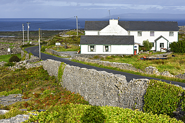 Kilronan village, Inishmore, largest of the Aran Islands, Galway Bay, County Galway, Connacht, Republic of Ireland